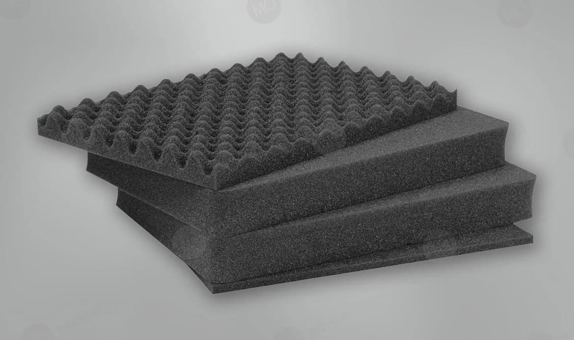 Polyurethane protective packaging foam